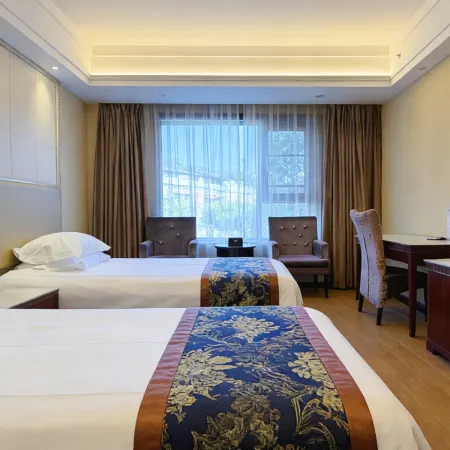Huaqiao Dongfang Hotel