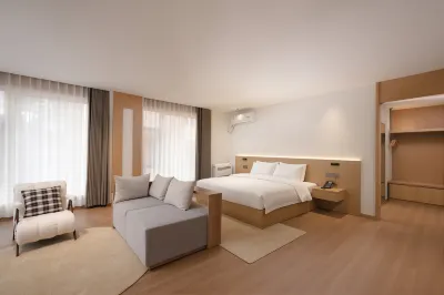 Manhe Hotel (Dalian Laohutan Store) Hotels in Laohutan Ocean Park/Fisherman Pier
