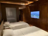 Horse Caravan Inn