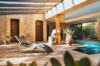 El Refugio Apartments & Villa - Pool