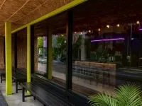 Discozoo BAR and HOSTEL Các khách sạn gần Bãi biển Haad Rin