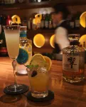 JOY Jinshang Smart Hotel (Hami Railway Station Branch of Tianma Mall) - bars