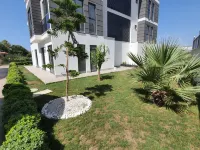 Dreamy luxury two-bedroom  apartment with special forest, mountain  views - Infinity Pools