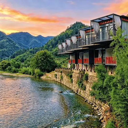 Mosu · Hongcun Xiangju | Mountain & Stream Rustic-Luxury Garden Stay (Three Trees Scenic Area)