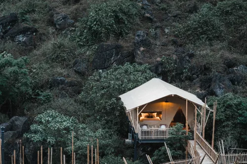 Auko Eco-Wellness Lodges - All Inclusive - parking