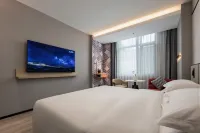 Baiman Hotel (Ganzi Batang 318 National Highway Branch)