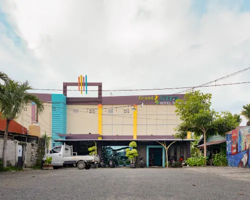 Sans Hotel Grand Jitra Syariah Bengkulu Hotel di Kecamatan Teluk Segara