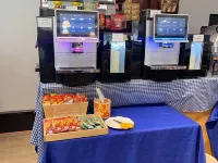 Thapae Place Hotel Отели рядом с достопримечательностью «Мост Наварат»