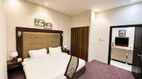 Dome Hotel Service Apartment Nuzha - baignoire