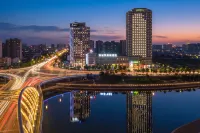 Huancheng Caston Hotel - parcheggio