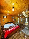 Swiss hotel kashmir - 停車場