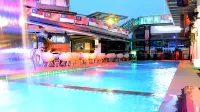 Eco Tree Hotel, Melaka - Pools