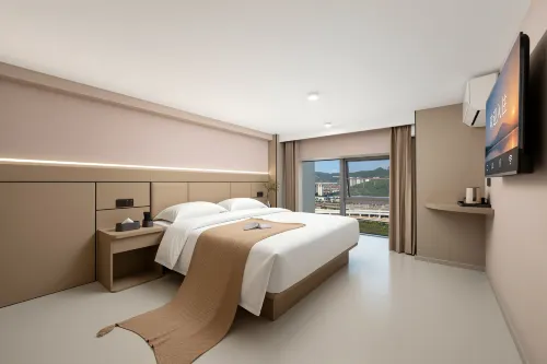 Guanxu Hotel (Kunming South High-Speed Railway Station) - Mountain view