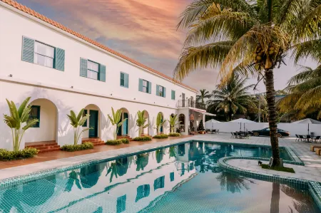 911 Surf Villa Shimei Bay Отели рядом с достопримечательностью «Xinglong Tropical Garden»