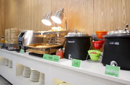 Lavande Hotel Отели рядом со станцией Maoming Railway Station