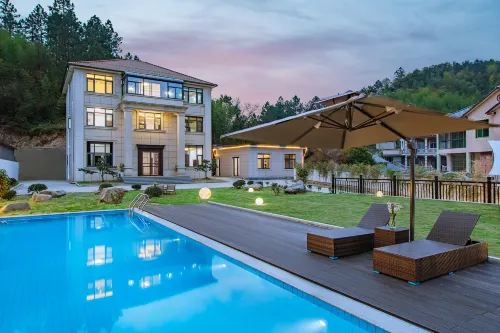 One Mountain and One House · Starry Sky Pool · Bamboo Forest Holiday Parent-child Beauty Su