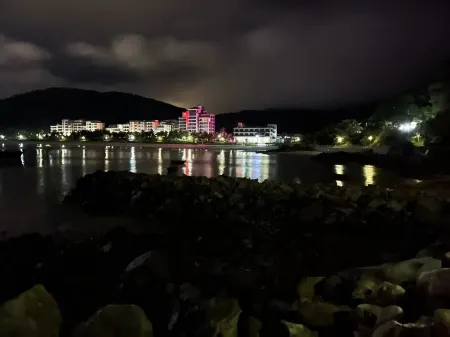 Hailanxuan Seaview Villa Отели рядом с достопримечательностью «Wang Fu Zhou»