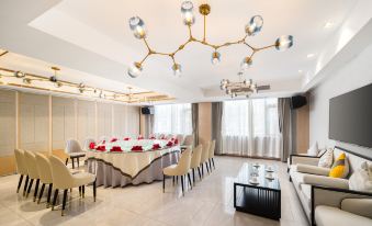 Yuntian Hotel - Housity
