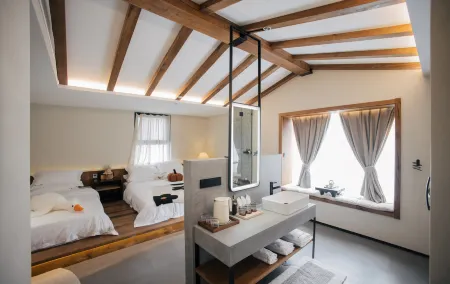 Jinyun Yishengyiyu Homestay (Xiandu Scenic Area) Отели рядом с достопримечательностью «Zhutan Mountain»