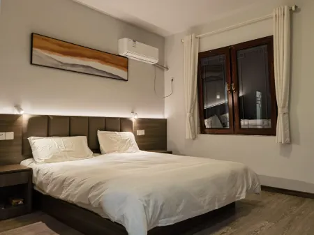 Shanhuju Hotel Отели рядом с достопримечательностью «Yuanfu Wanning Palace»