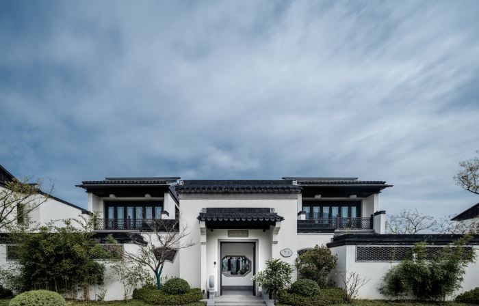 Zhenjiang Jurong Hantian Langyue Star Hotel (Baohuashan Scenic Area)