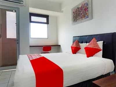 OYO 91593 San San Rooms Apartment Gunung Putri Square Ξενοδοχεία στην πόλη Jonggol