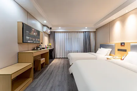 Yijia Boutique Hotel (Shanghai Hongkou Football Stadium)