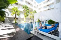 Grand Ixora Kuta Resort - Beach