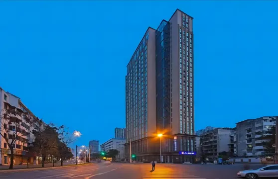 鶴峯華榮商務酒店