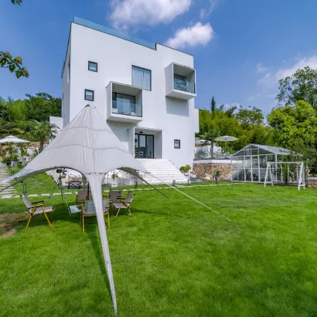 Mogan Xingye Star · Space-Themed Infinity Pool Garden Designer Boutique Stay