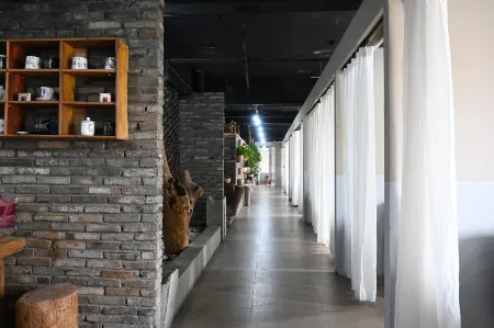 Renshou Meishang Life Hotel Отели рядом с достопримечательностью «Sichuan Vocational College of Science and Technology (Western District)»