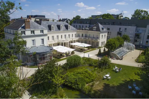Château Belmont Tours by The Crest Collection