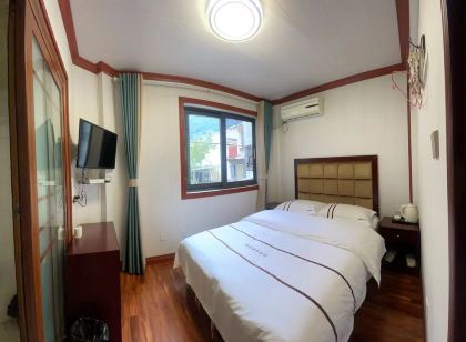 Wenchuan Erma Business Inn