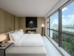 Jade Bay Hotel