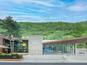 Cenxi Resort