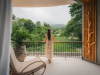 Proud Phu Fah Muang Chiang Mai Hotels near Wat Pha Lat