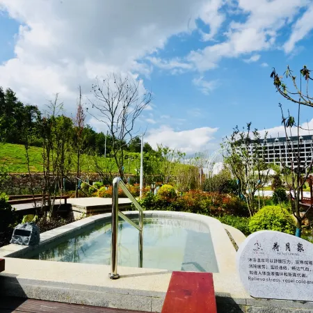 Jingshan Tianmu Hot Spring Hotel