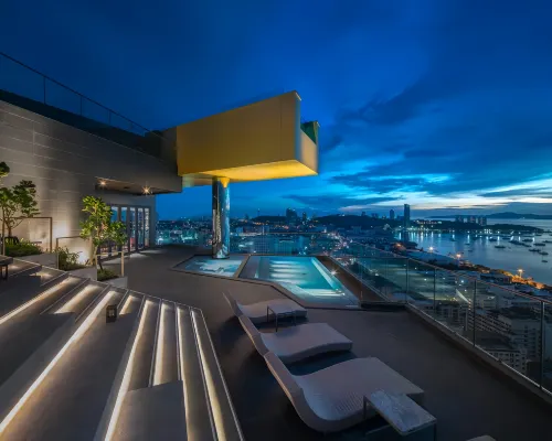 Edge Central Pattaya Lux Hoteles cerca de Bazar Nocturno de Pattaya
