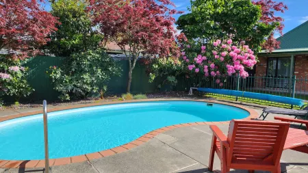 Regency Motel Ashburton Отели в г. Ашбертон