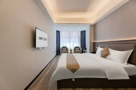 HuiZhou ChengYue West Lake Hotel