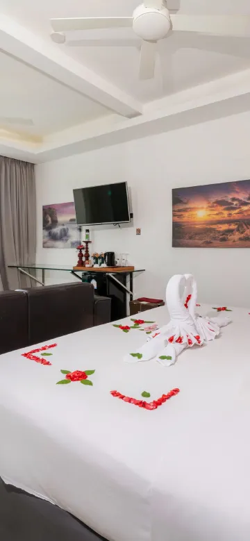 สกายสวีทพร้อมสระน้ำขนาดเล็ก (1 ห้องนอน)