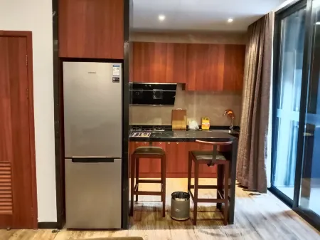 Longmen Nankunshan Jushi Honeymoon Private Tang Hot Spring Villa Отели рядом с достопримечательностью «Jiayizhuang»