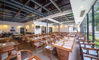 Tianchong Yunhai Resort Hotel (Wulingyuan National Forest Park) - Housity
