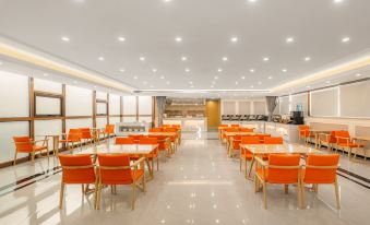 Vienna Hotel (Dalian Hi-tech Wanda Plaza)