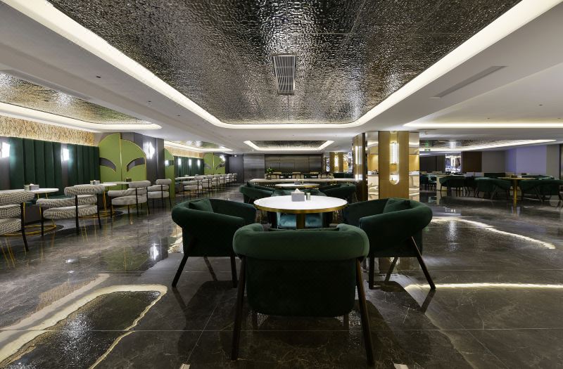 R Royalss Hotel photo 4