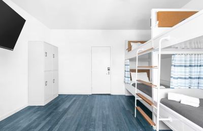 2 Twin Bunk Bed Room