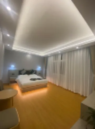 Deqin Fenghua Xueyue Hotel Hotels near The Great Bay of Jinsha River, Meili Snow Mountain National Park