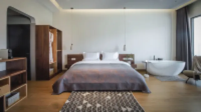 Xingyi Wanfeng Linyueqili B&B