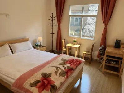 Yuanyang Duoyishu Scenic Area Inn