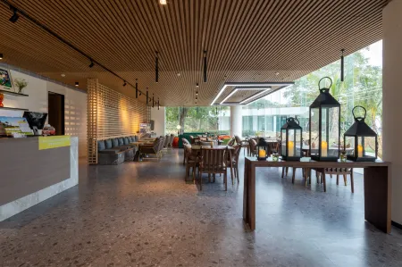 HelloSpace Holiday Planet Space Capsule (Qinglushan Branch) Отели рядом с достопримечательностью «Jinyintan Beach»